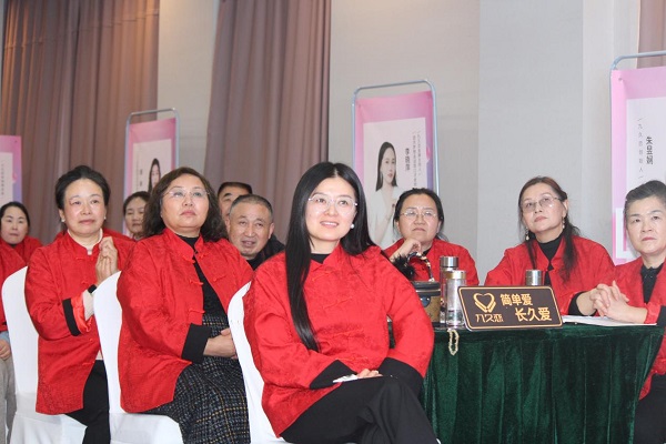 DƬ4.jpg